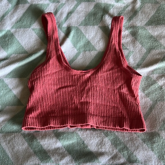 Pink Ribbed Button-Front Crop Top - Picture 2 of 3